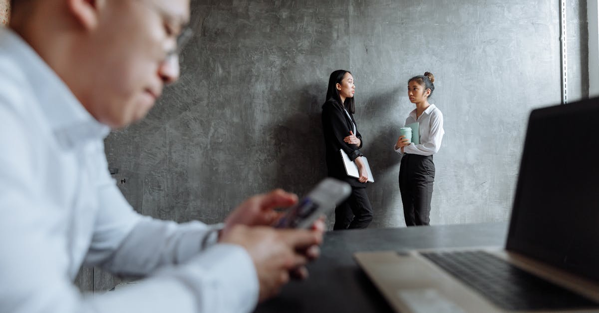 vx账号买卖:app详情下载教程9223605